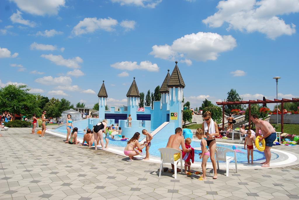 Termal Kemping Apartmanok Tiszaújváros Exterior foto