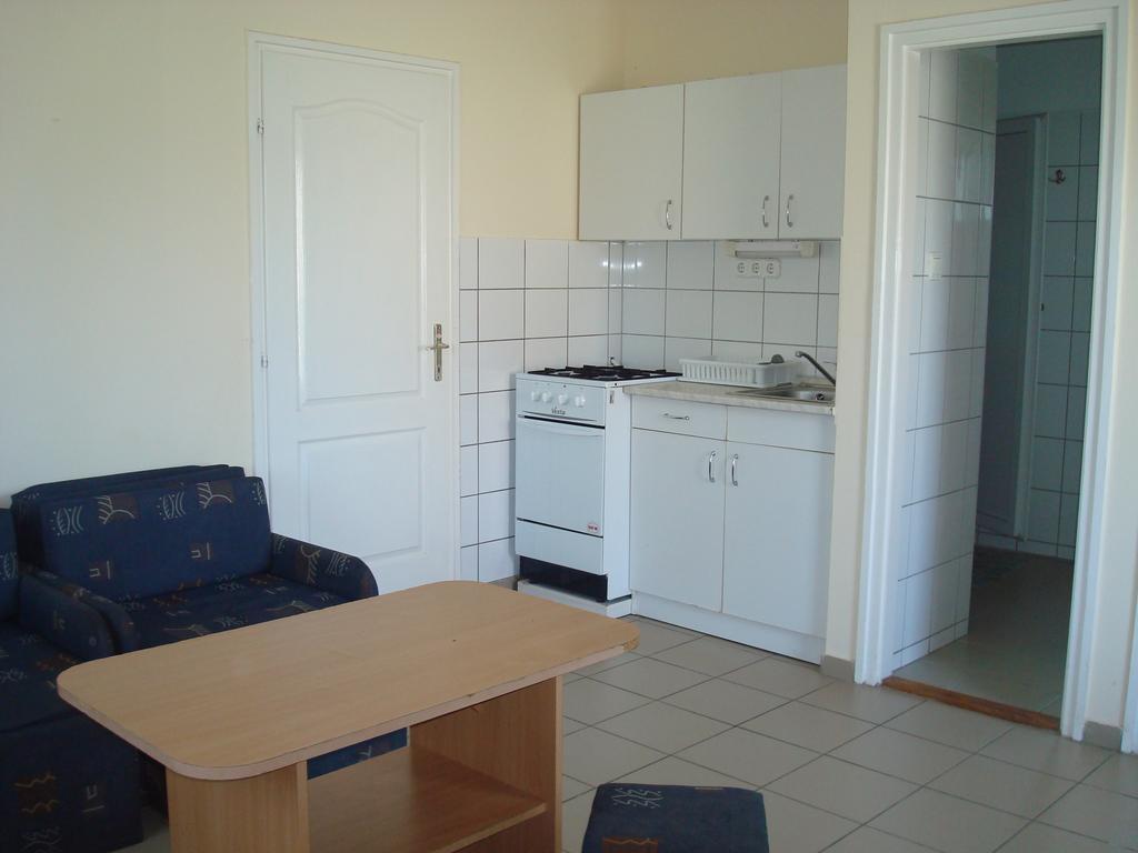 Termal Kemping Apartmanok Tiszaújváros Quarto foto